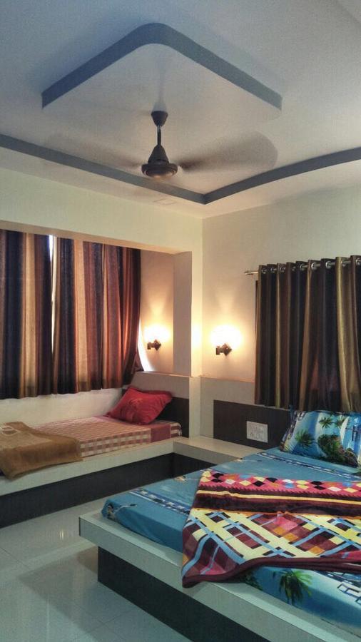 Hotel Madhumalti Matheran Bagian luar foto